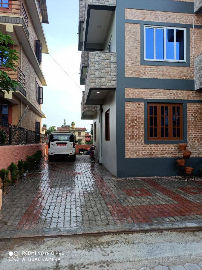 Hotel Namo Buddha Sauraha Kültér fotó